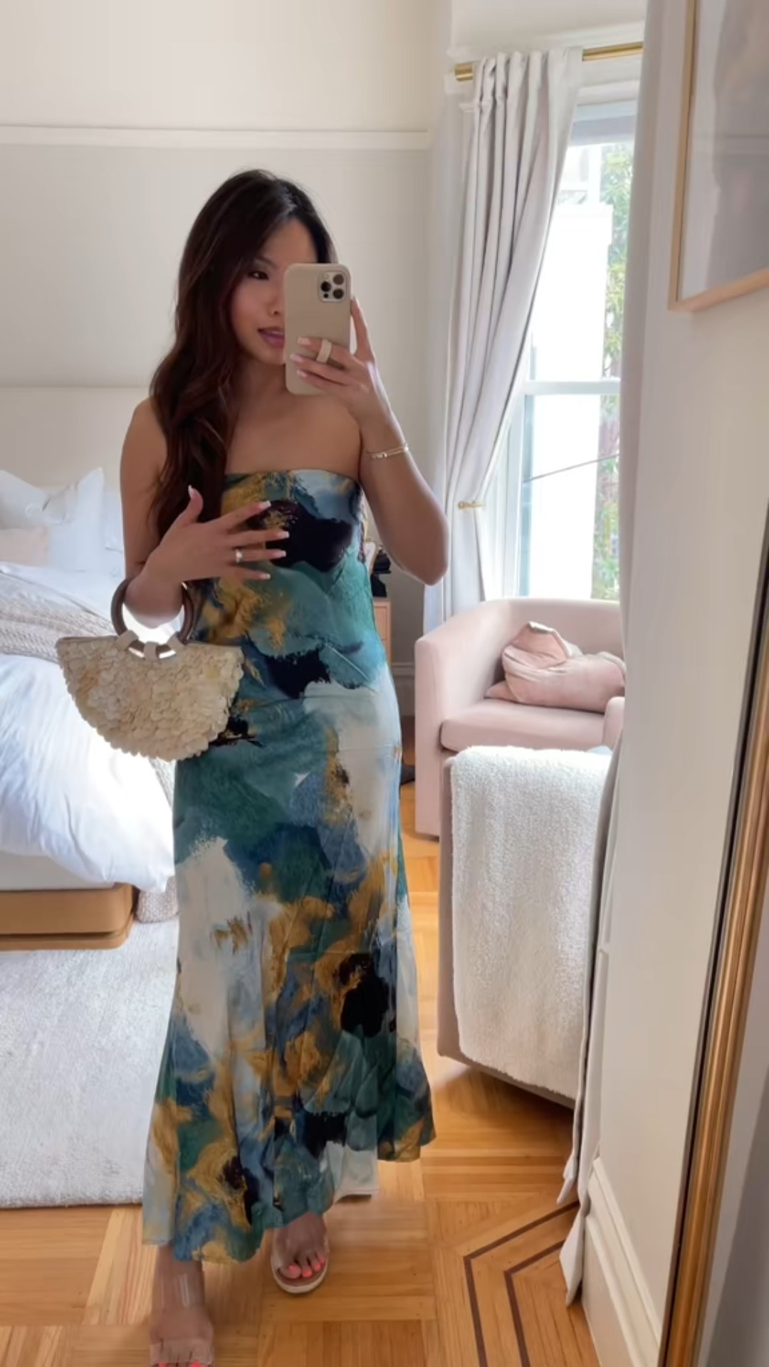 How stunning is this watercolor dress and my shell bag is back this year! And my clear wedges are $40

Sizing:
Dress - tts, xs

#LTKPetite #LTKootd