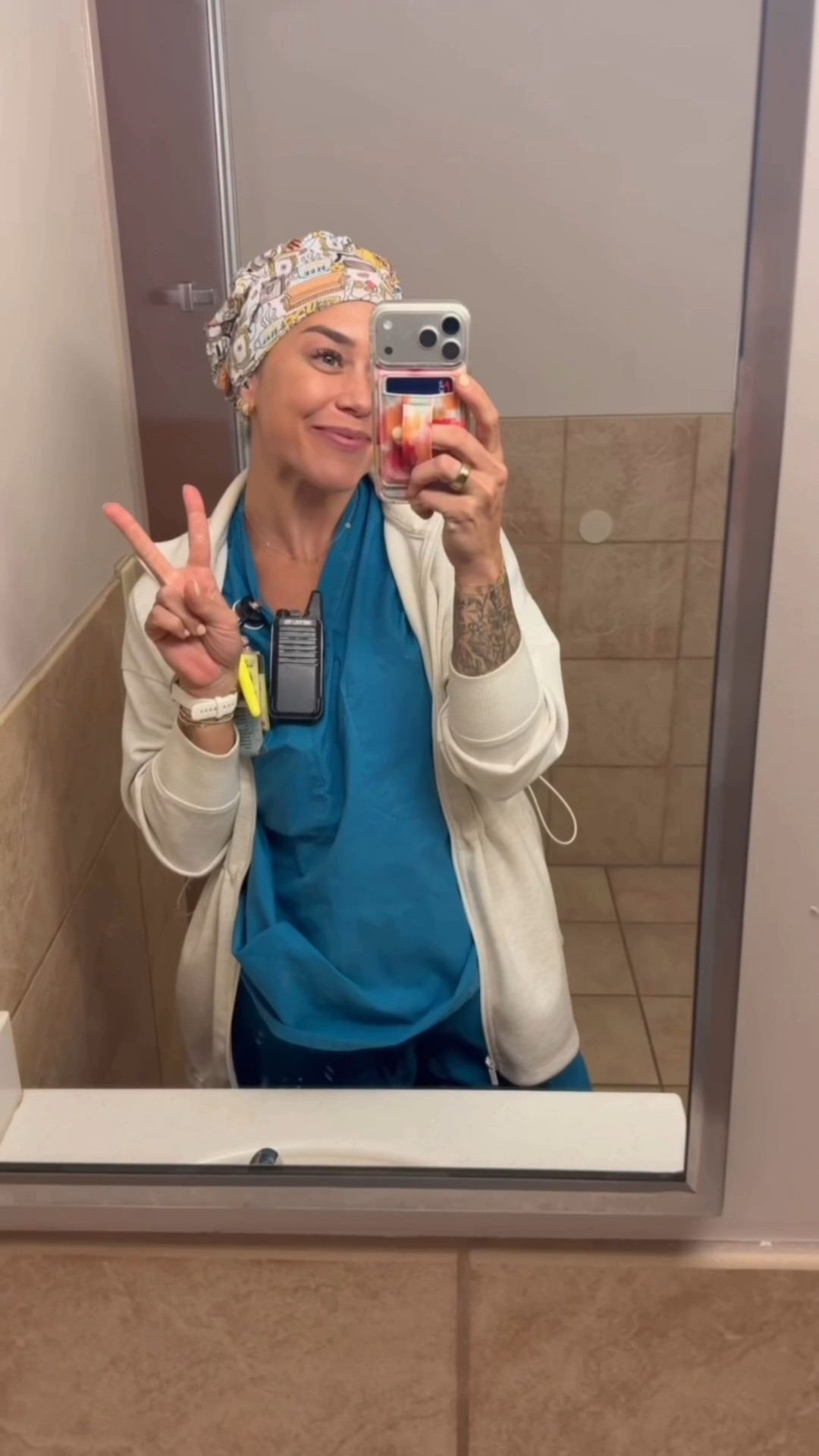 Snacks, dogs, labor nurse shift prep & routines ☕️☺️🩺🌼

#minivlog #nighttimeroutine #nurse / home / comfy / aerie / Holley Gabrielle

#LTKgrwm #LTKvlog #LTKmorningroutine