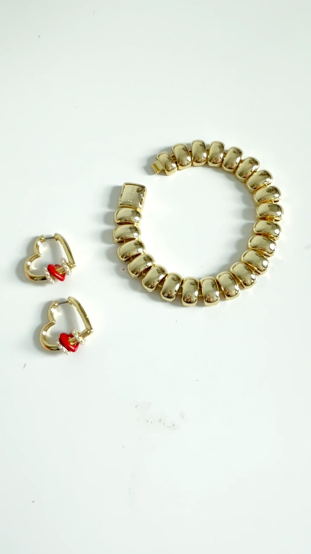 Gorjana pieces perfect for Valentine’s Day 💕 

Whether you want to gift them or get them for yourself, these are show stopping pieces that are sure to fetch compliments! 

Valentines jewelry • heart earrings • heart jewelry • gold bracelet 

#LTKgrwm #LTKValentine #LTKootd