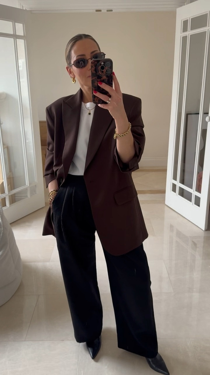 🤎

Blazer / petite style / weekend style / petite ideas / brown blazer / petite trousers / black boot / spring outfit / March outfit 

#LTKuk #LTKspring #LTKpetite