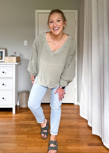 A CASUAL GIRL’S DREAM!! This waffle knit pullover is super cozy and perfect for the warmer weather! ⭐️

Wearing a M in shirt and 6R in the denim.

Full try-on in stories on IG @fashion.coffee.wine

#LTKfindsunder50 #LTKsalealert #LTKSpringSale