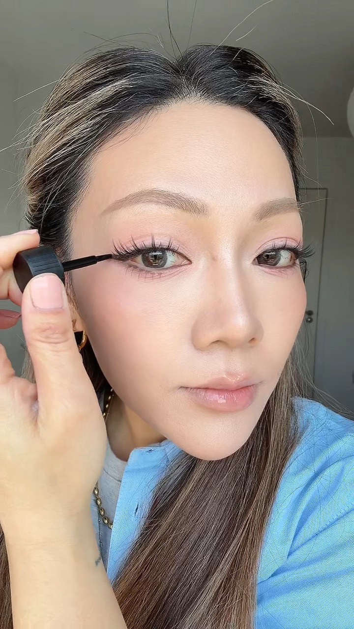 Set your eye makeup no more smudged makeup panda eyes 


#LTKuk #LTKbeauty