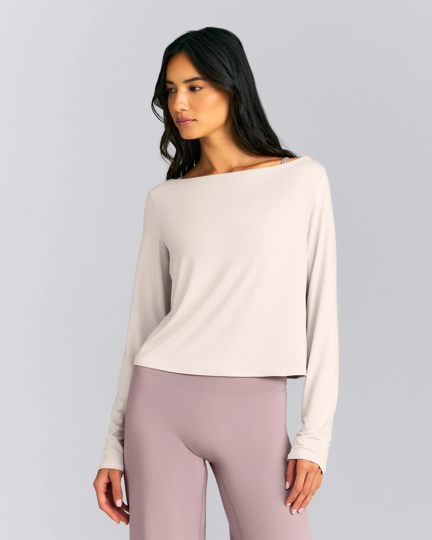 FormeSoft\u2122 Relaxed Slash Neck Long Sleeve Top
Sand | Oner Active (UK / US)