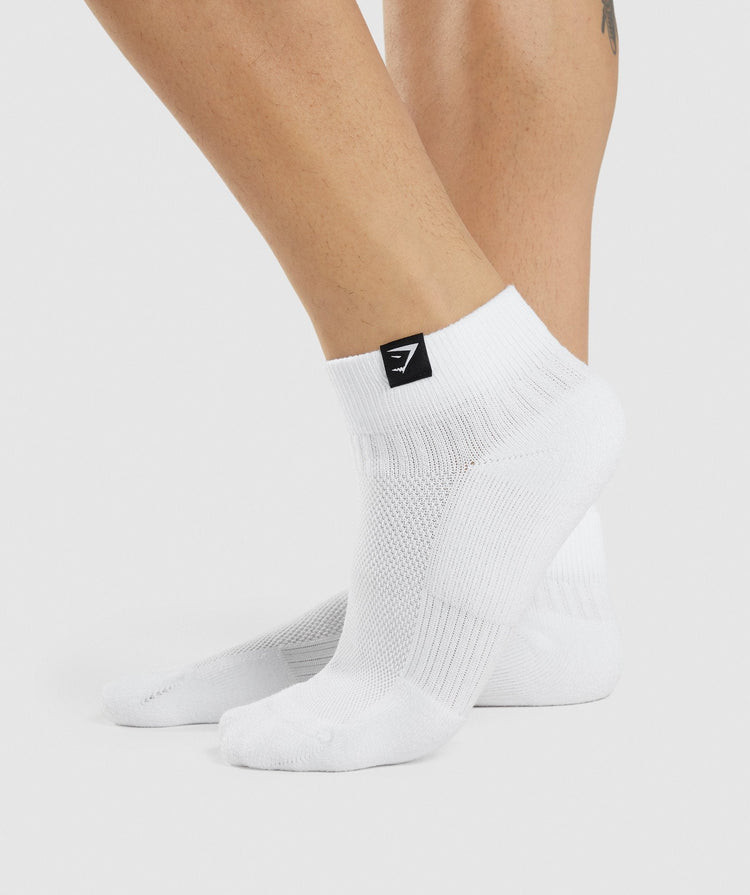 Gymshark Woven Tab Sneaker Socks 3pk - White | Gymshark US