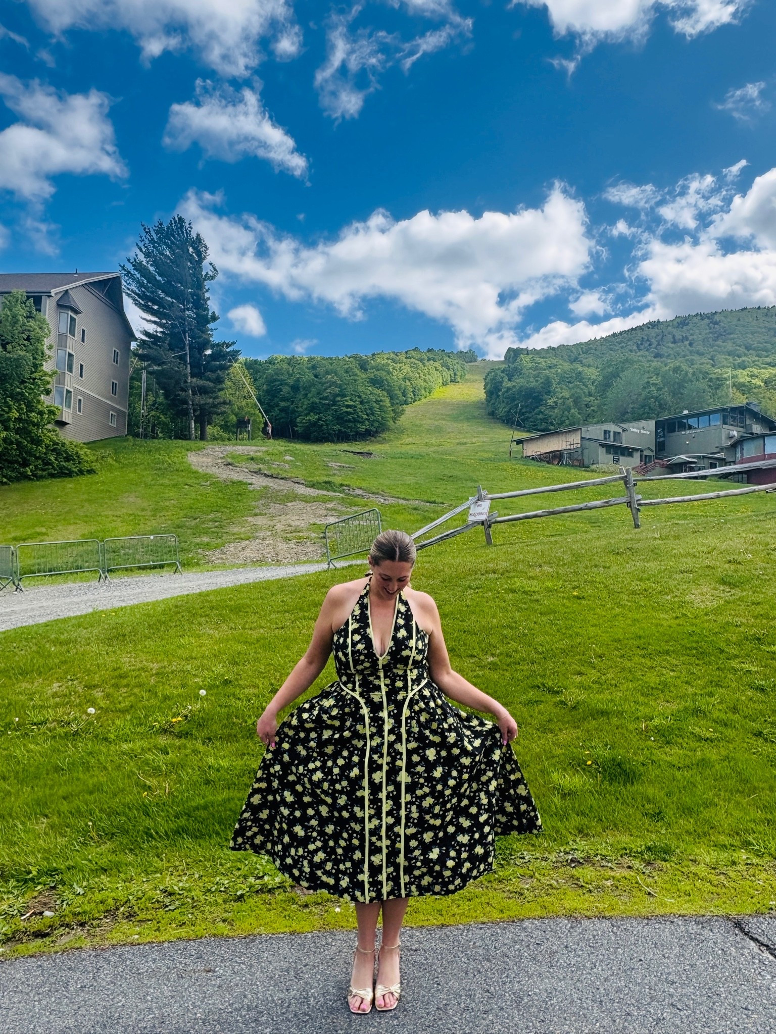 Loving everything about this dress! It’s the best fit and perfect for a wedding. I can dance the night away in it with no problems. I am wearing a size XL.

#LTKootd #LTKMidsize