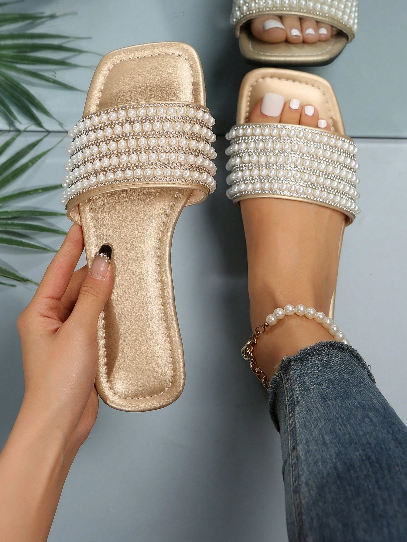 Women Rhinestone & Faux Pearl Decor Flat Sandals, Glamorous Slide Sandals For Summer | SHEIN