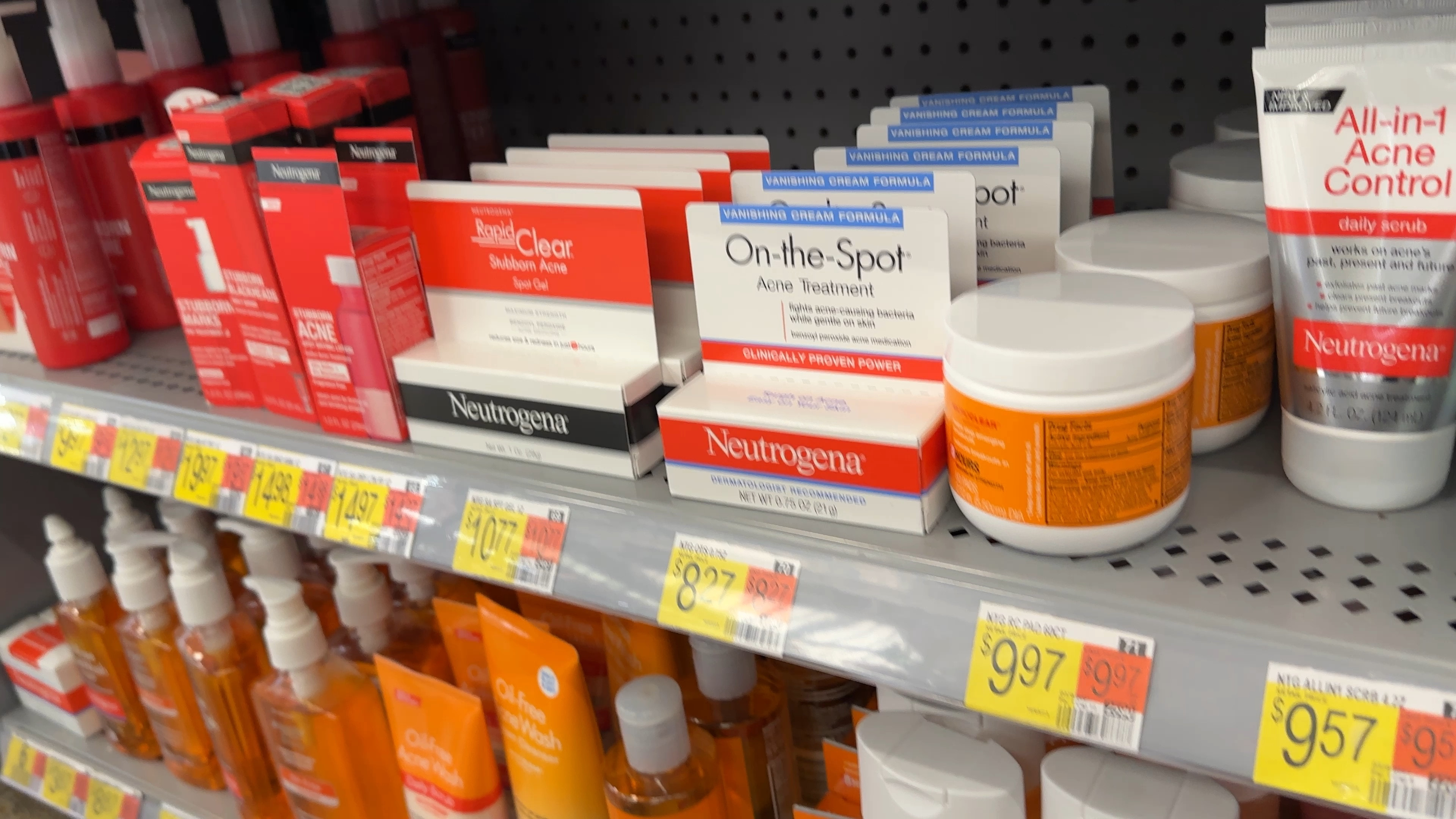 A markup but still worth it!! #walmartfinds #walmart #beauty #acne 

#LTKbeauty #LTKGiftGuide #LTKVideo