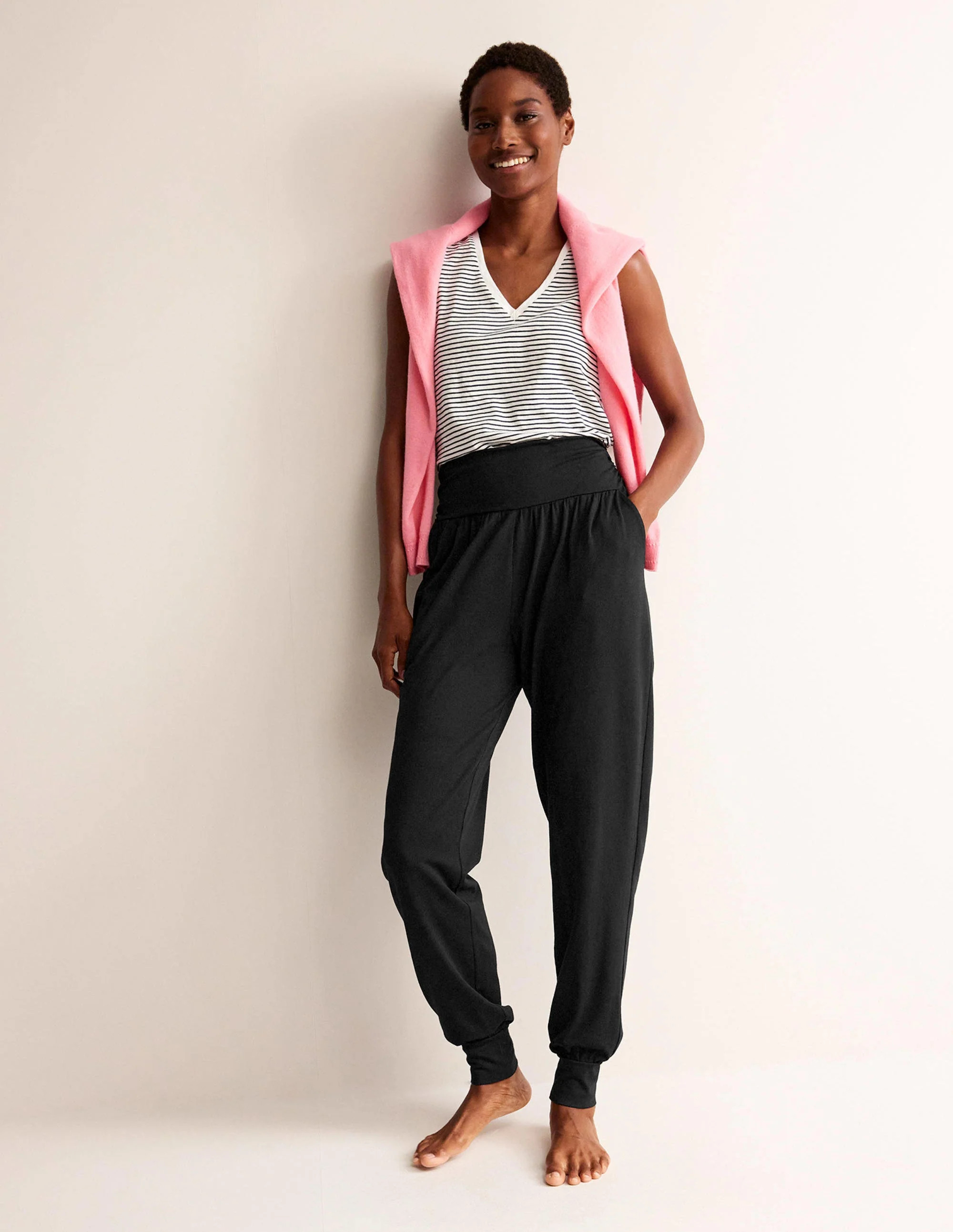 Hareem Jersey Sweatpants-Black | Boden (US)