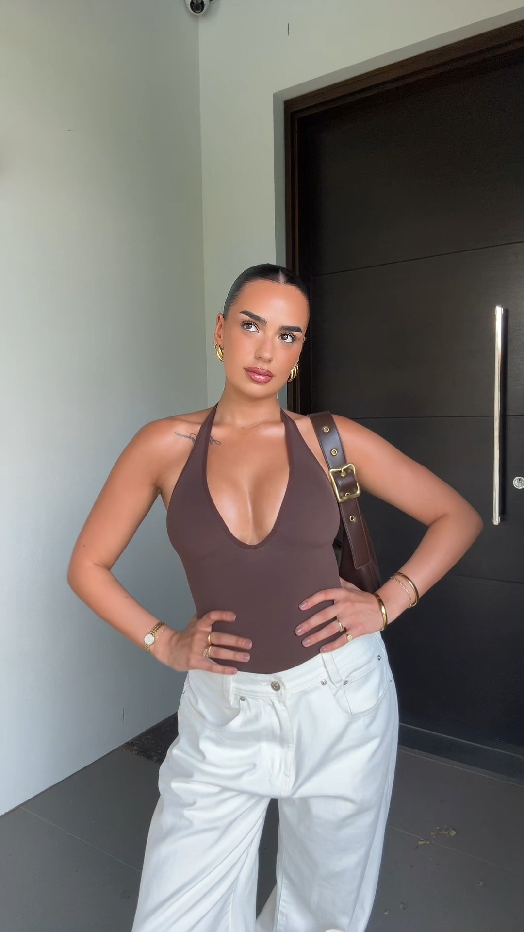 Obsessed with a bodysuit and jeans combo atm! The bodysuit is from Skims and my jeans are Nakedvice 🫶 I’m loving mixing my whites and browns!! Finished off with some gold accessories of course  

#LTKbeauty #LTKpartywear #LTKaustralia