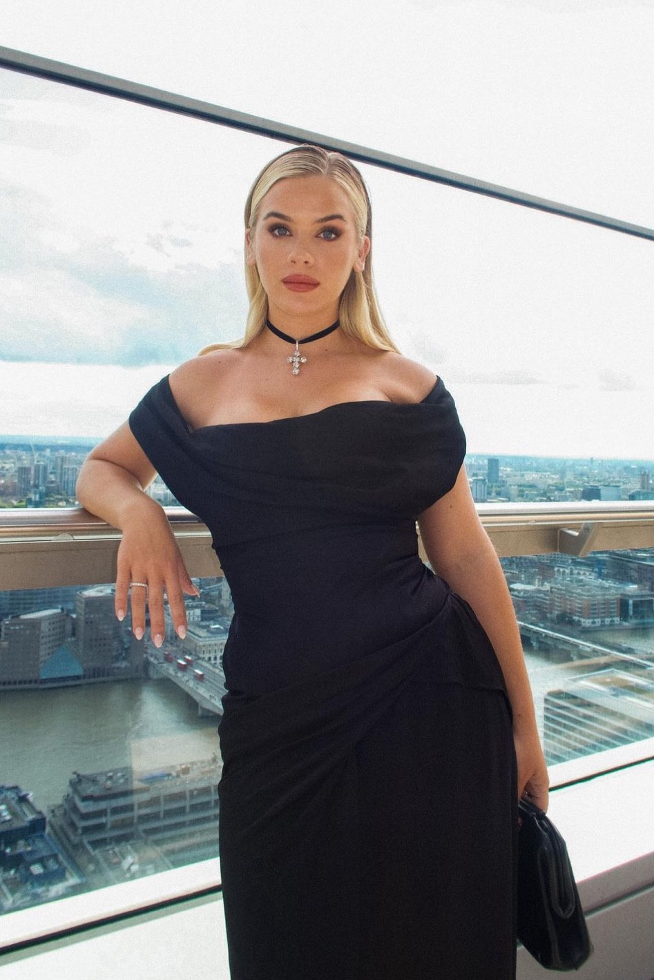 Black off the short Dress, corset satin dress, midi, date night, occasion wear, Vivienne Westwood 

#LTKeurope #LTKstyletip #LTKSeasonal