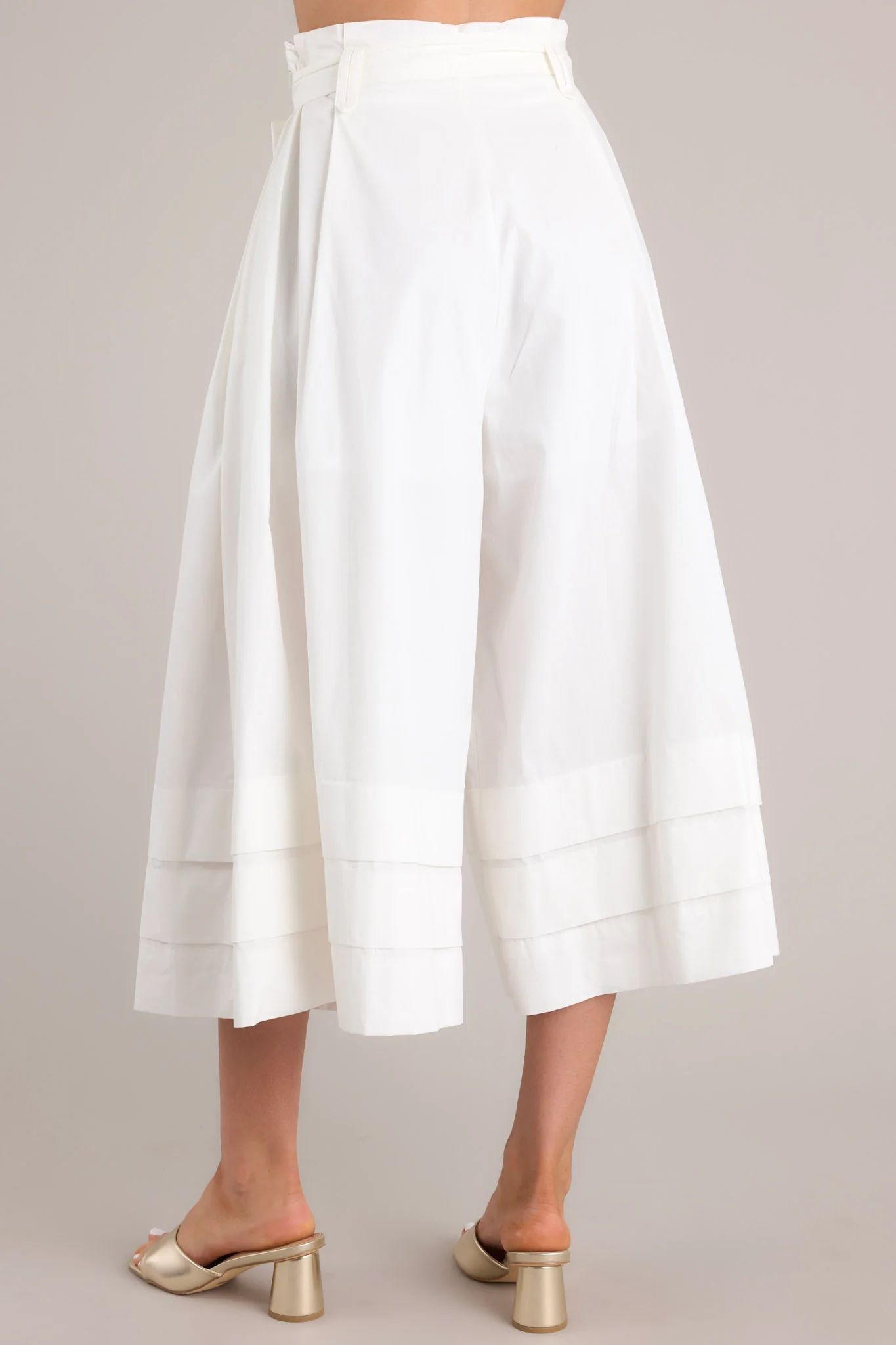 Glimpse In Time White Wide Leg Cropped Pants | Red Dress