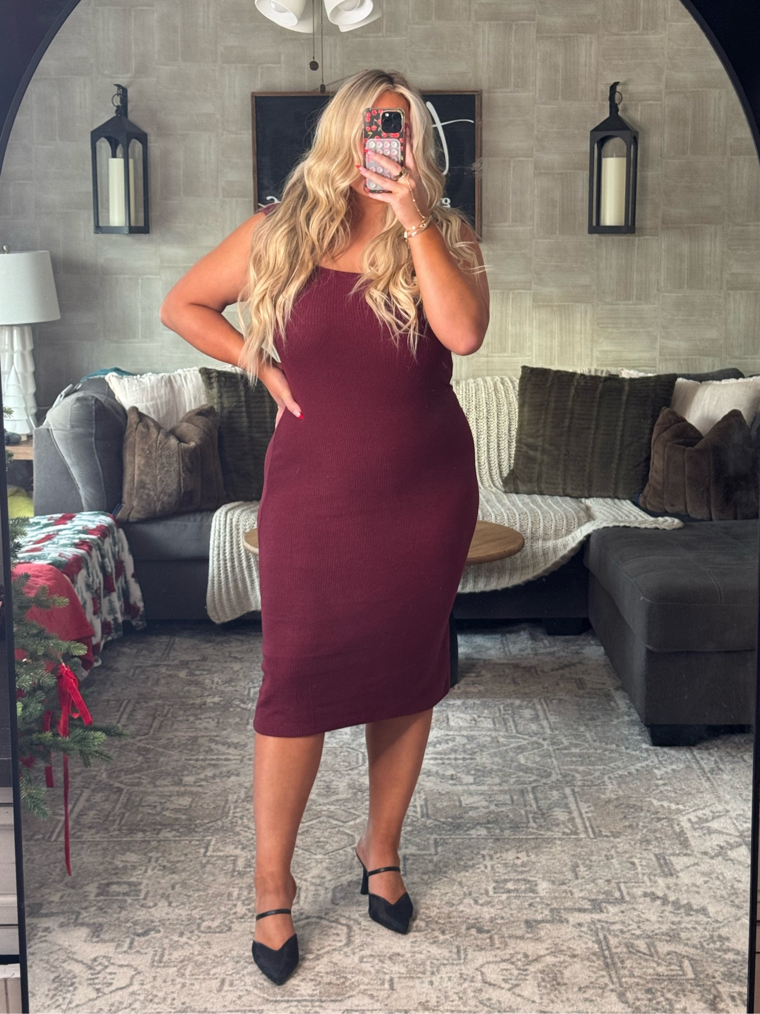 L DRESS

Holiday dresses, burgundy color of the year, target dresses, midsize holiday.

#LTKMidsize #LTKHoliday #LTKFindsUnder50