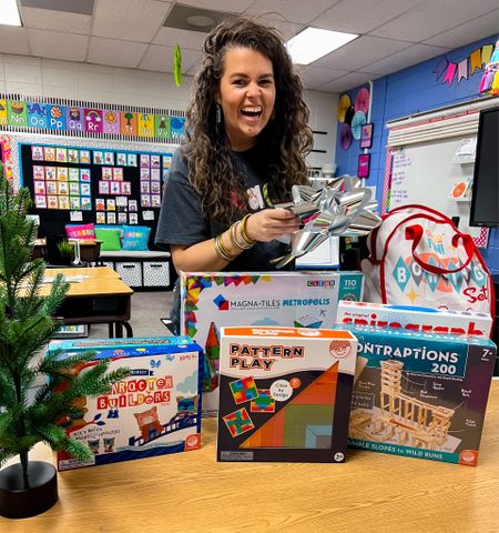 It’s the holiday season #ad and @mindware has the perfect classroom holiday gifts that all your students will love! 

@shop.ltk #liketkit #mindware #mindwaretoys 