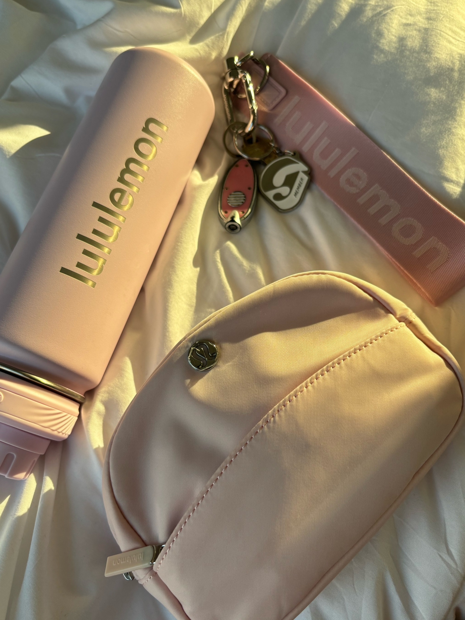 pink lululemon

pink lululemon water bottle 
pink lululemon keychain
pink lululemon pouch

#LTKFindsUnder50 #LTKActive #LTKFitness