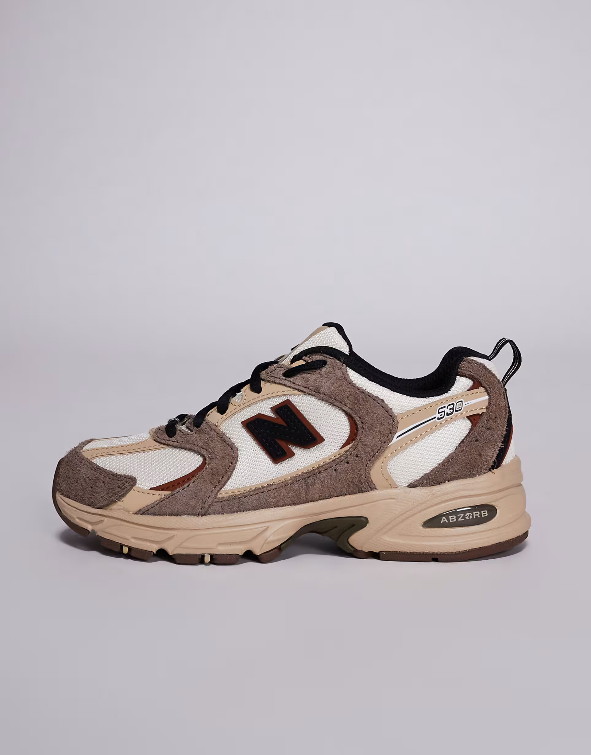 New Balance 530 sneakers in white with brown details | ASOS (Global)