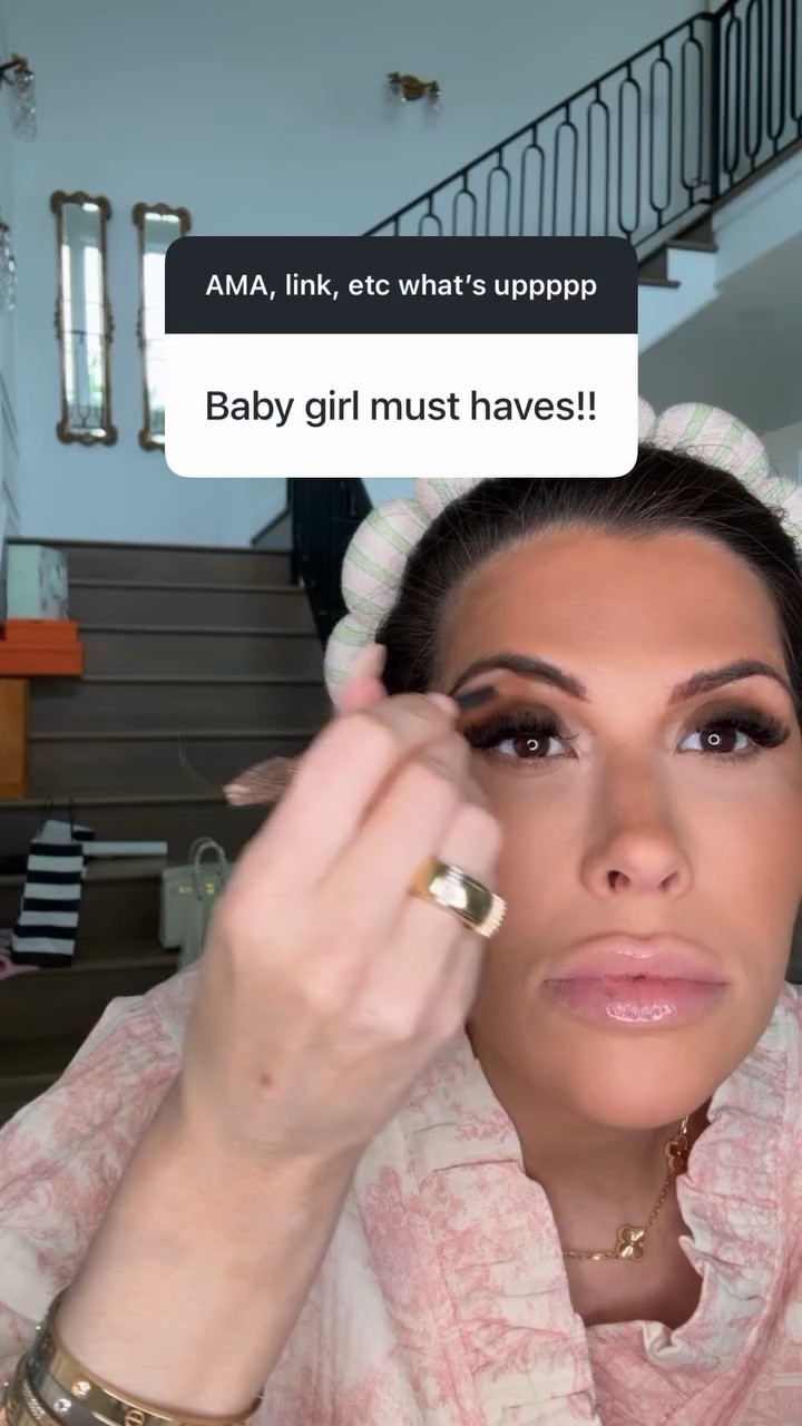 Linking some of my baby girl must have items! 
ABH Dip brow pomade - soft brown

Makeup, Beauty, GRWM, Get ready with me, Eyebrows, Storytime, Chat with me, Emily Ann Gemma

#LTKgrwm #LTKstorytime #LTKBeauty