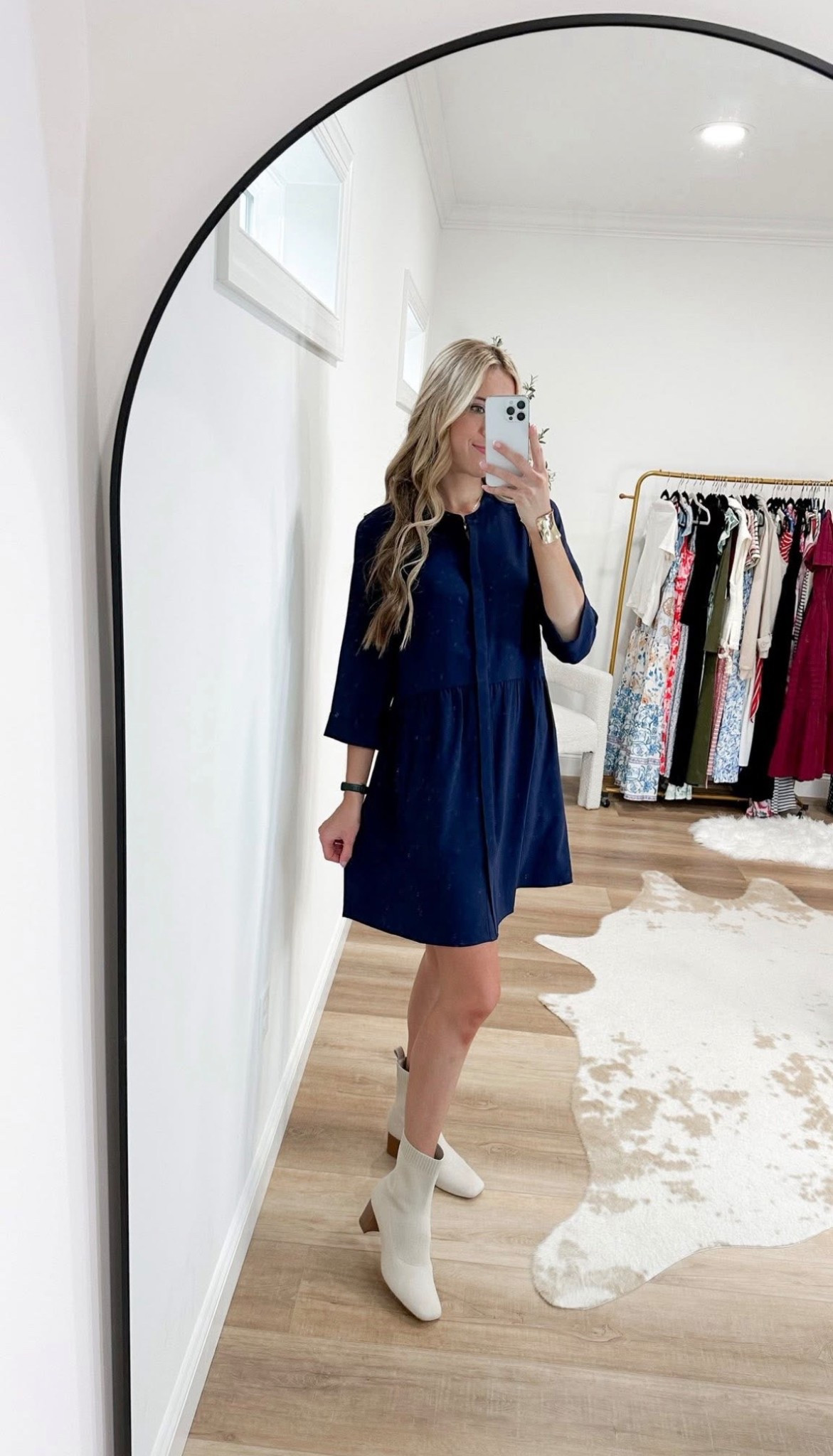 This one is BACK and it’s just as good as I remembered 💙✨
Such a flattering, easy throw-on dress that looks polished with zero effort. The fit is flowy in the best way and perfect for everyday, work, or casual outings

I’m 5’8.5 wearing size small for reference

#LTKTall #LTKootd #LTKWorkwear