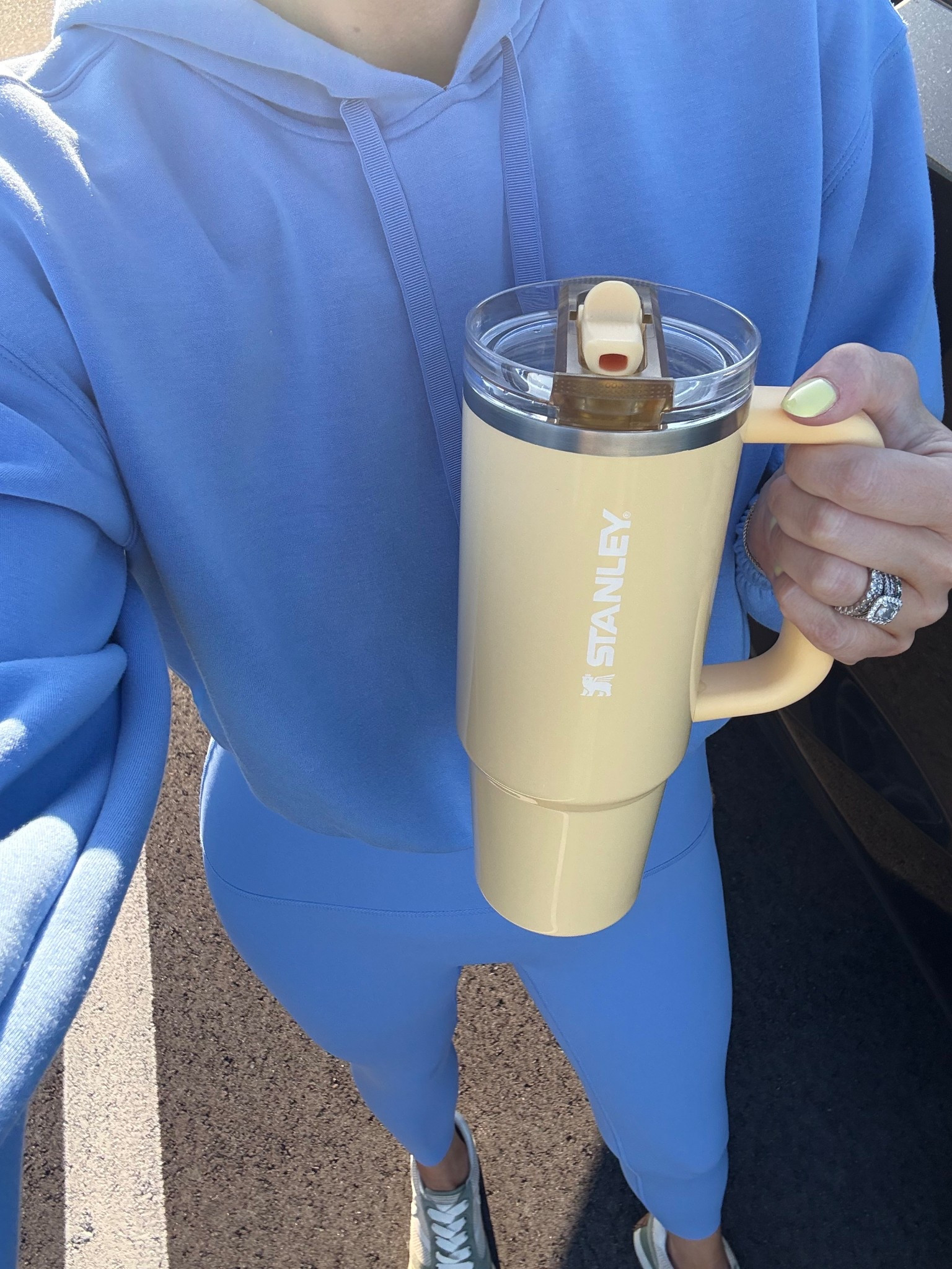 I mean name a cuter color for summer?! The Stanley oasis collection is SO good!! Loving this new quencher pro tour with the flip straw! @stanely_brand #stanleypartner


#LTKStyleTip #LTKFindsUnder50 #LTKGiftGuide