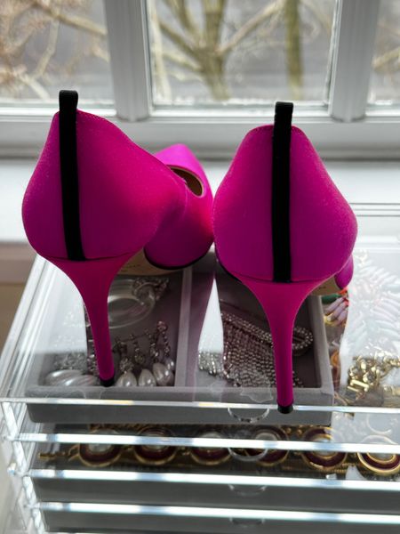 Luxury Brands - Shoes - SJP - Heels

#LTKSeasonal #LTKMostLoved #LTKshoecrush