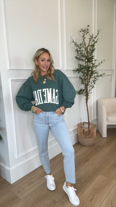 Abercrombie denim haul! 25% off all denim + 15% off everything else! Use code DENIMAF for an additional 15% off! I love the curve love style in the denim for a little extra room + no waist gap! 

#LTKSaleAlert #LTKxAF #LTKBacktoSchool