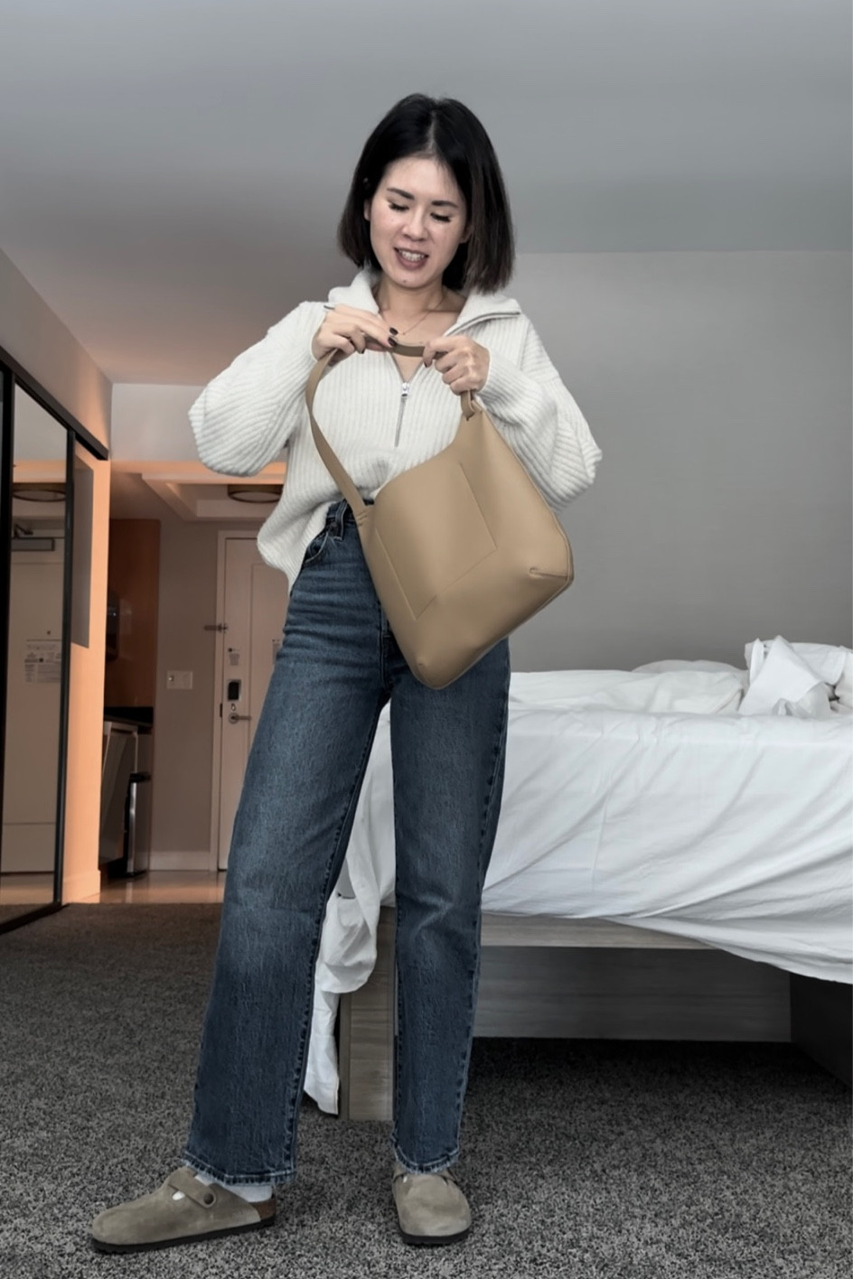 Sweater: Everlane tts
Jeans: recent fav. Petite friendly. Tts
Shoes: Birkenstock Boston. Tts
Bag: Everlane Cactus bag 
Socks: Aritzia 