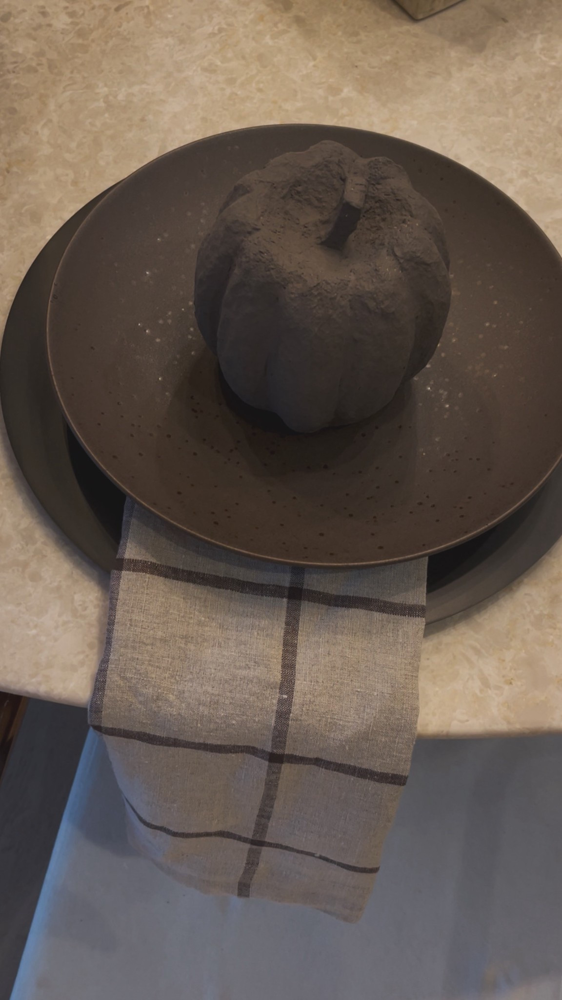 Tabletop combo idea in dark brown for Thanksgiving! 🦃🤎 

#LTKSeasonal #LTKHome #LTKHoliday