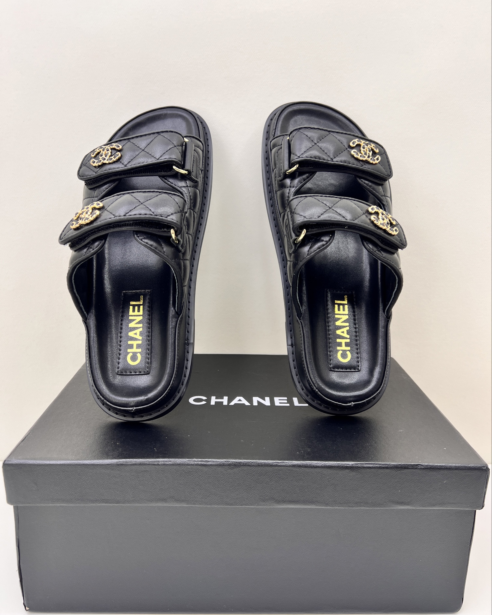 Chanel slide sandal best-selling high-quality 

#LTKSeasonal #LTKworkwear #LTKmens