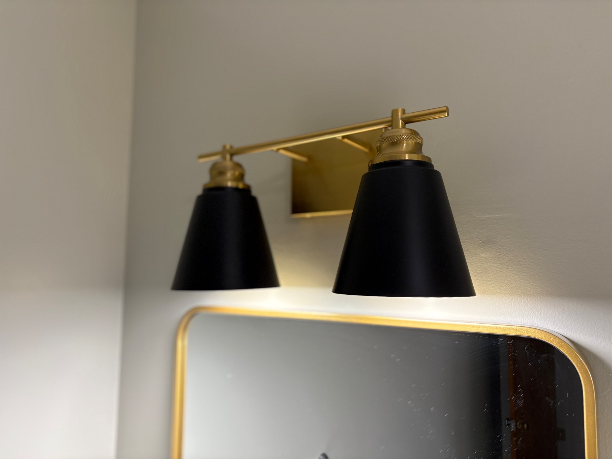A simple upgrade to any space is swapping out the light fixture. Very #DIY and #BeginnerFriendly. Light from #Wayfair.

#lighting #LightFixture #Sconce #Vanity 

#LTKhome