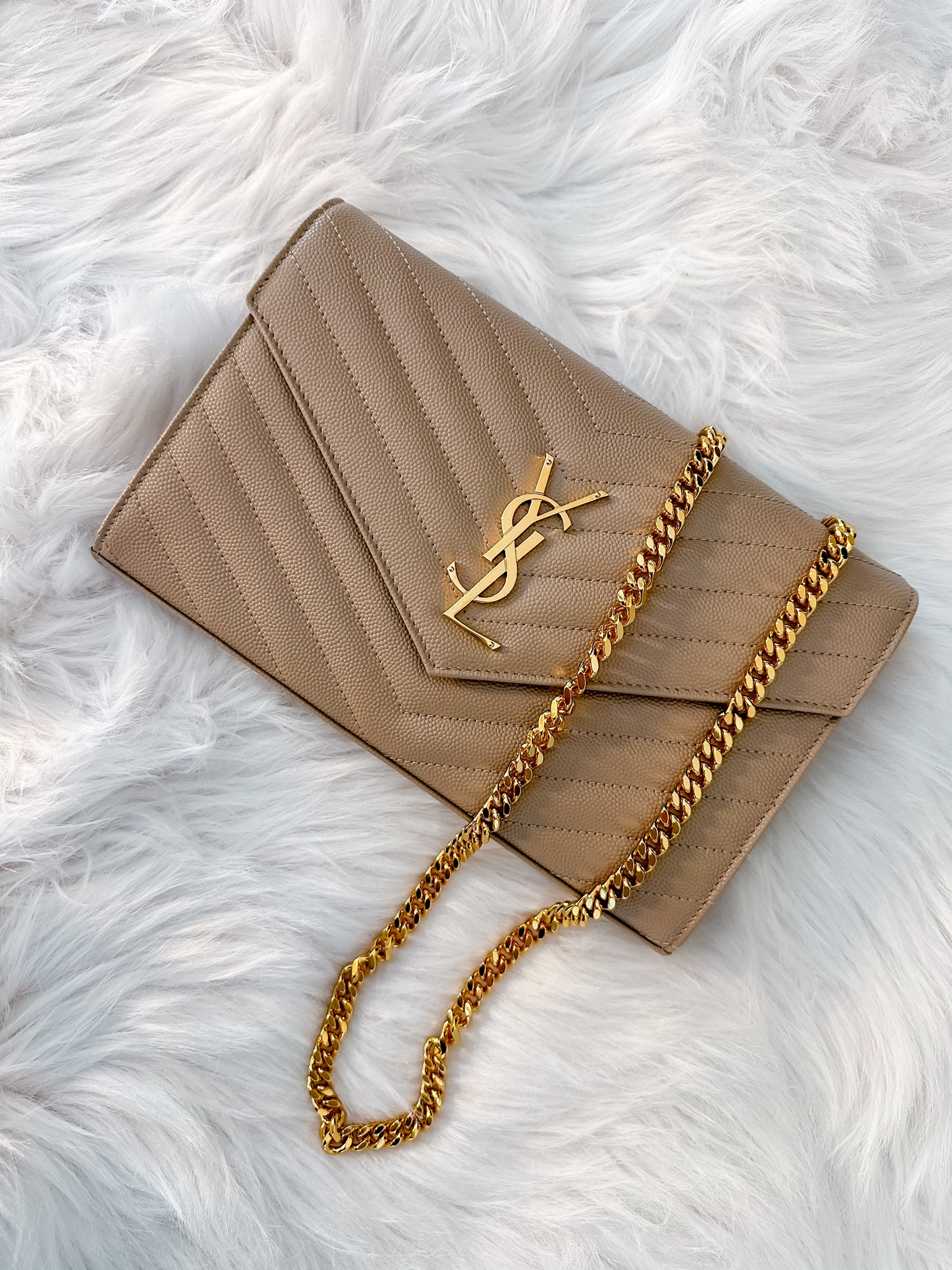 Holiday bag ✨

YSL, purse, clutch, Holiday style, gift guide, gift idea, best seller, Christmas, birthday, gift, Gucci, lipstick, candle, bucket hat, diptyque, Burberry, Tory Burch, earrings, swarvoski, Ugg, boots, Gucci, belt, adidas, sambas, flaunt, target, bow, purse, replica, Chanel, Sephora, baubleBar, lili claspe, loeffler Randall, tarte, claw clip, gisou, Celine, sunglasses, heels, bucket hat, lipstick, card holder, gloves, ring, bracelet, Bloomingdale’s, Steve Madden, shoes, Marc Jacobs, Sephora, coach, gilt, Anthropologie, Larroude, David yurman, free people, headband, baccarat rouge, charlotte tilbury, beauty, phone case, saks fith avenue, blanket, home, ring, David yurman, finish line, nordstrom, Marc jacobs, best buy, apple, headphones, baubleBar, new balance, sneakers, urban outfitters, dicks sporting goods, Prada, YSL, Jimmy choo, baccarat, maison Francis kurkdjian paris, perfume, fragrance, Jo Malone, Jimmy Choo, makeup, beauty, lip balm, tarte, Dior beauty, swarvoski, jewelry, ring, earrings, hoops, accessories, bergdorf Goodman, neiman Marcus, Nordstrom, ulta, Sephora, saks fifth Avenue, designer, luxe, home, candle, Mackenzie Childs, platter, kitchen, cake stand, cookie jar, countertop, under 500, under 400, under 300, Under 200, under 100, under 50, sale, style, fashion, decor, sweet Caroline collection #LTKCyberWeek

#LTKGiftGuide #LTKitbag #LTKHoliday