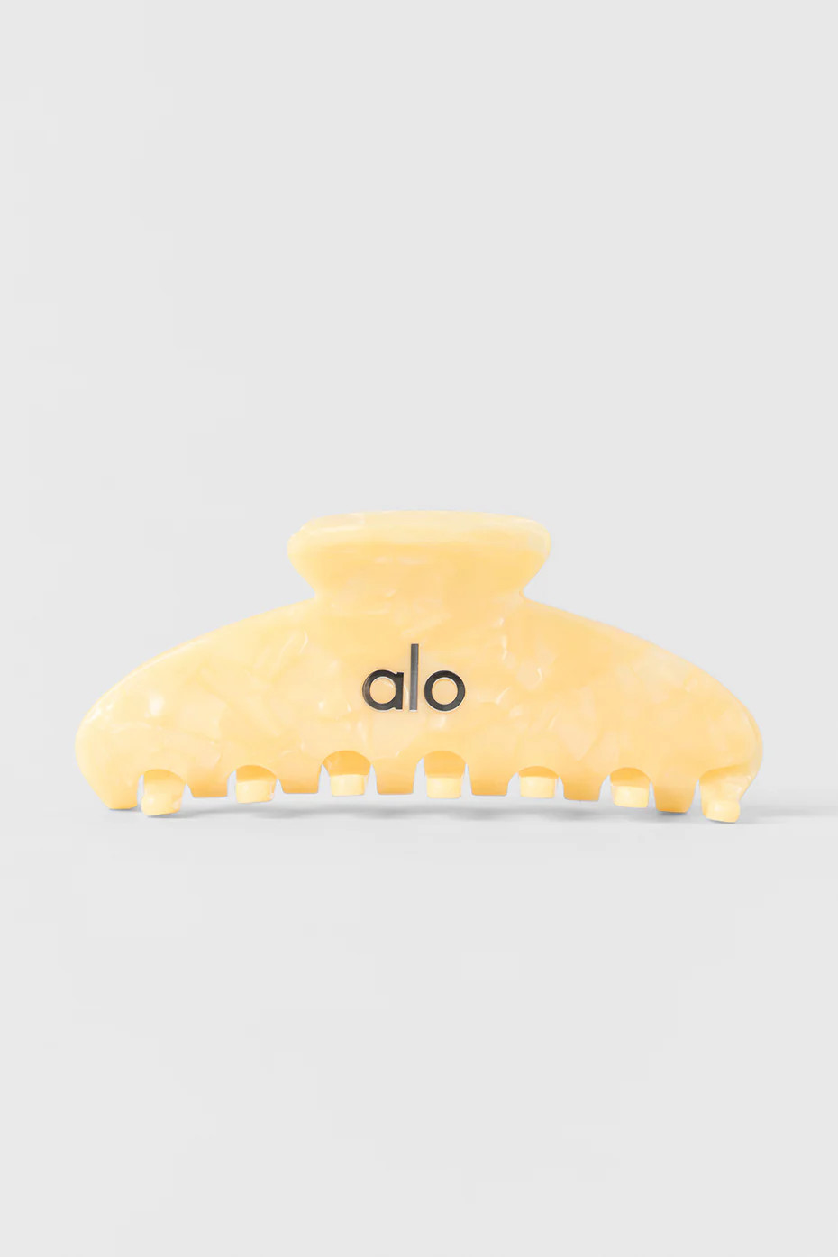 ALO | 90's Claw Clip in Candlelight Yellow Shell | Alo Yoga (US)