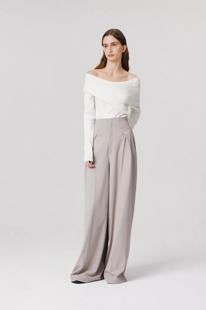 Venus Asymmetrical Sweater in Lyocell Blend | Fabrique