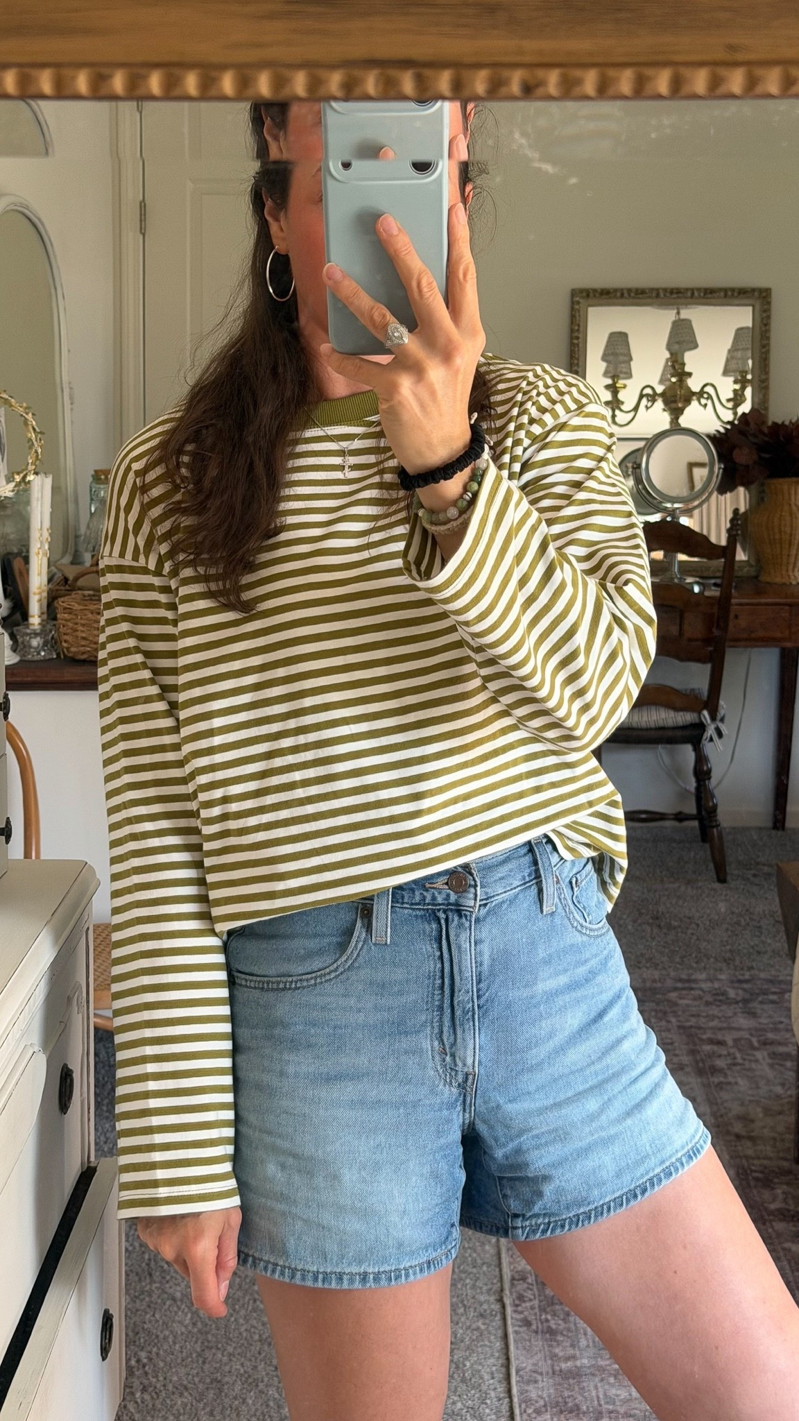 This $20 Target striped long sleeve is SO comfy and truly oversized. I’m wearing an XS and still have plenty of room.

#LTKootd #LTKmomlife