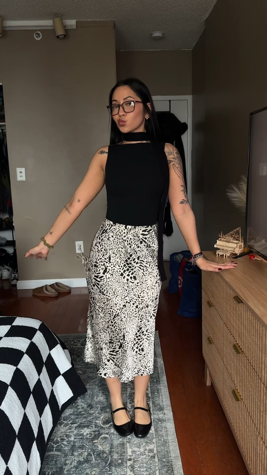 spring/summer office outfit inspo ✧ꨄ𖦹༄

*everything available is tagged, if not it was thrifted or no longer on websites or on my amazon storefront!* 
~belt, scarf & tie are Edikted, use code SAREYANATAE for $$ off 🖤 

#LTKPetite #LTKWorkwear #LTKootd