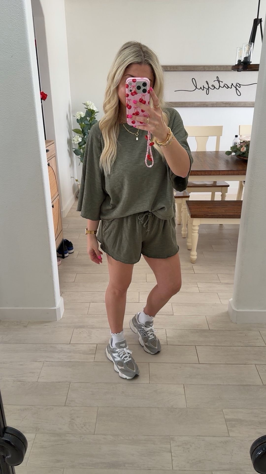 Comfy cute outfit
Size small
New balance tts

#LTKootd