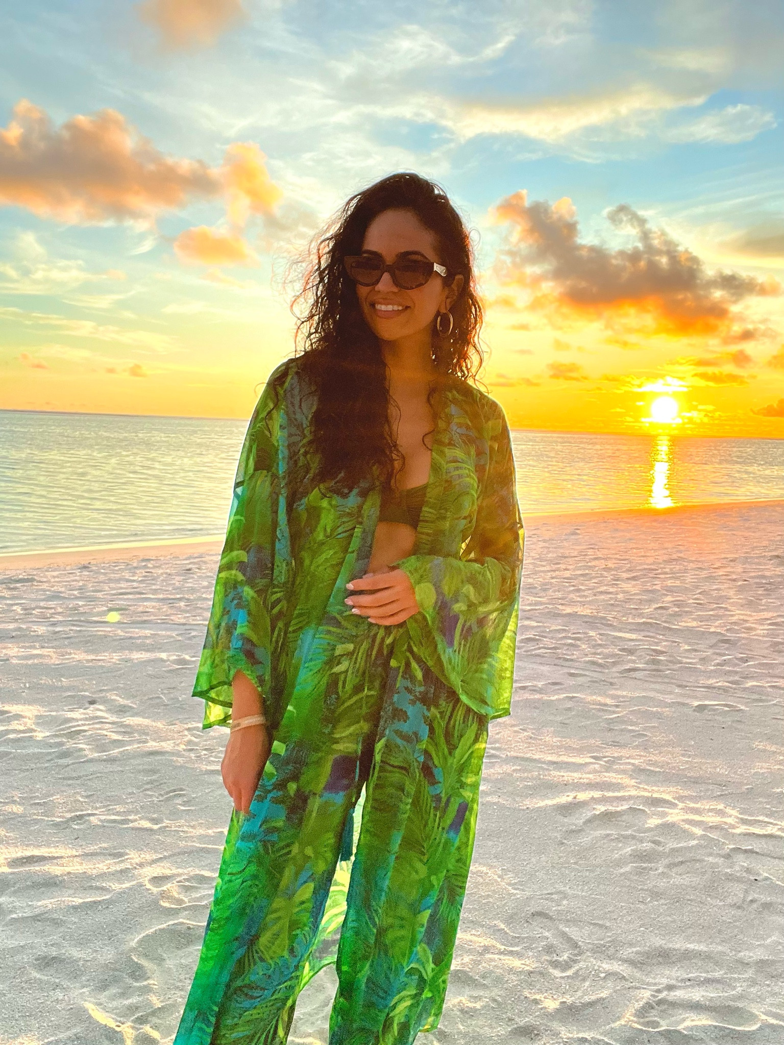Green beachwear #green #swim #swimsuit #bikini #coverup #greencoverup #flowycoverup #vacationoutfit #traveloutfit #beachwear #dezi #dillards #victoriassecret #sunglasses #swimwear