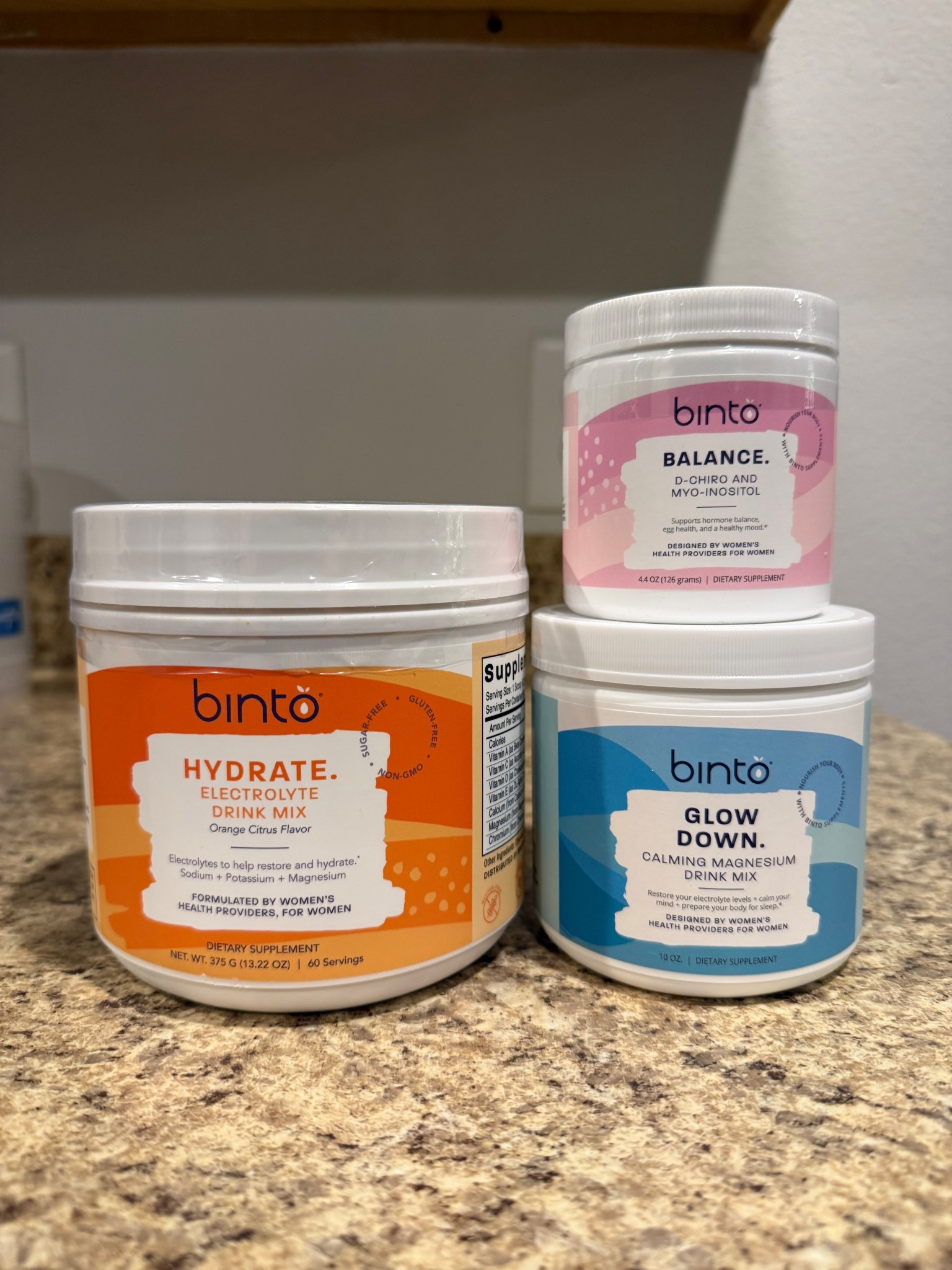 My daily non-negotiables from Binto: Inositol for balance, Glow Down (with magnesium) to help me wind down + sleep better, and electrolytes for daily hydration 💧✨

#LTKOver40 #LTKfitnessgoals #LTKselfcare