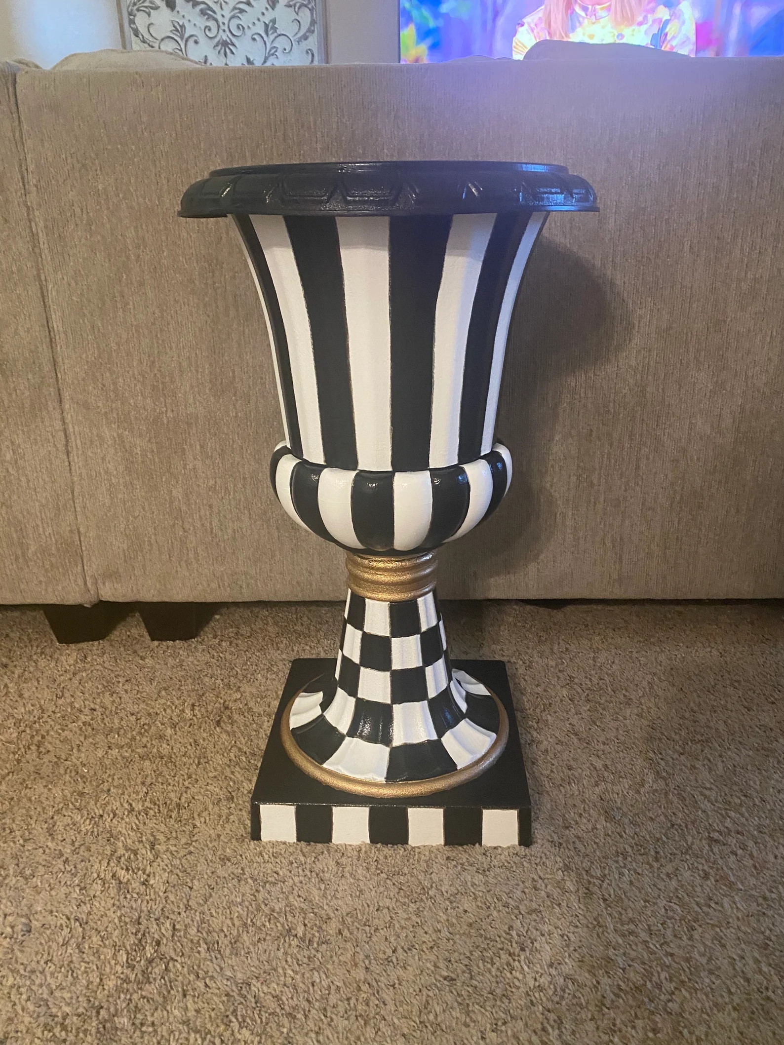 Whimsical Planter Urn - Etsy | Etsy (Global)