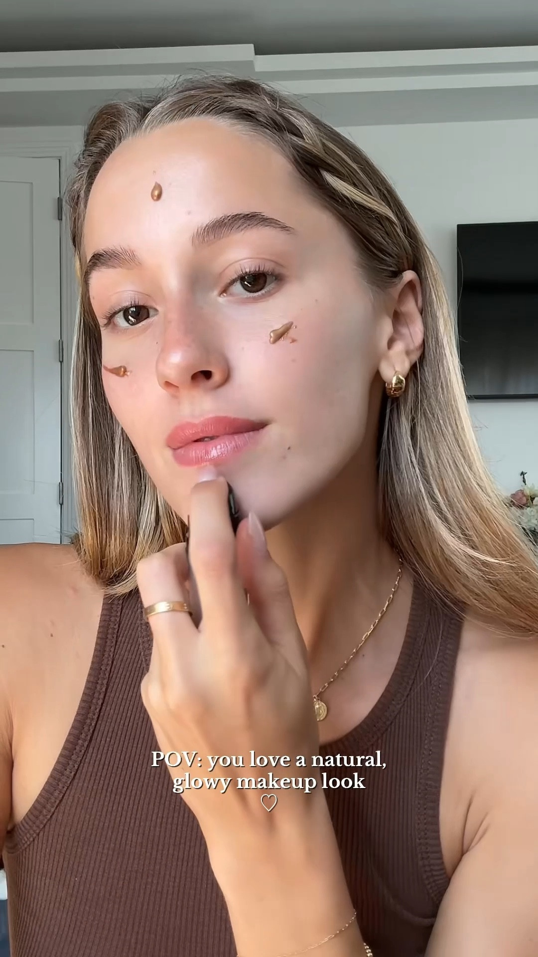 The goal is to glow and be as natural as possible ✨🩷 


Glowy makeup, fall makeup, natural beauty, makeup products

#LTKBeauty #LTKFindsUnder50 #LTKU