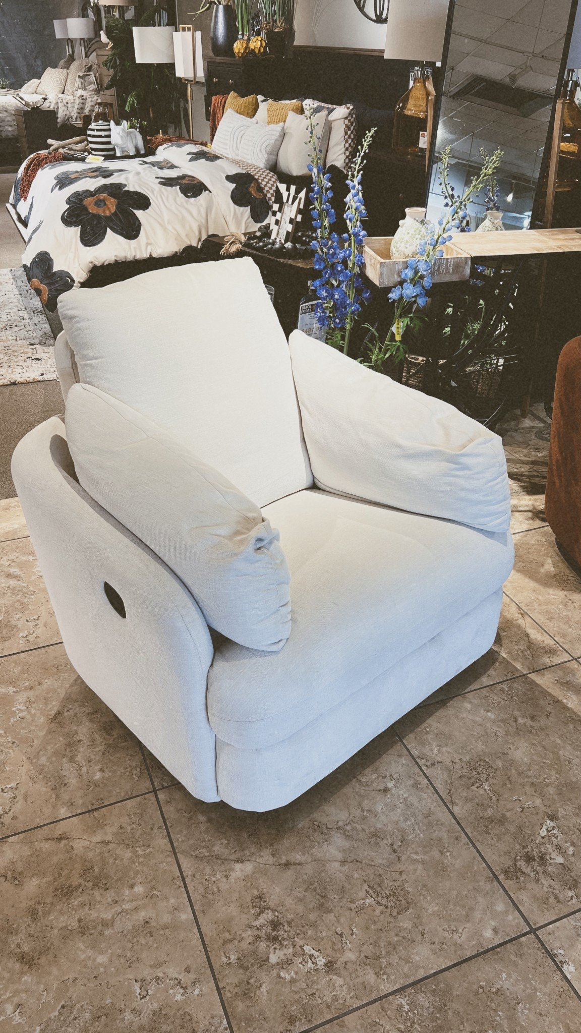 Nursery chair 🧸