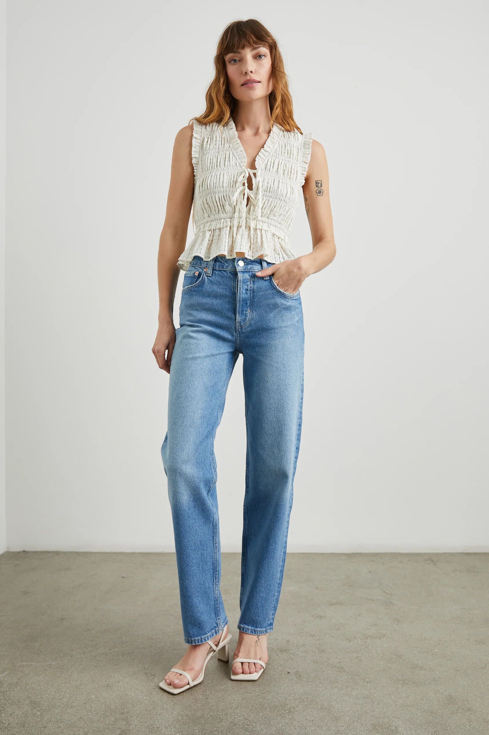 MARTINE TOP - BLACK | Rails