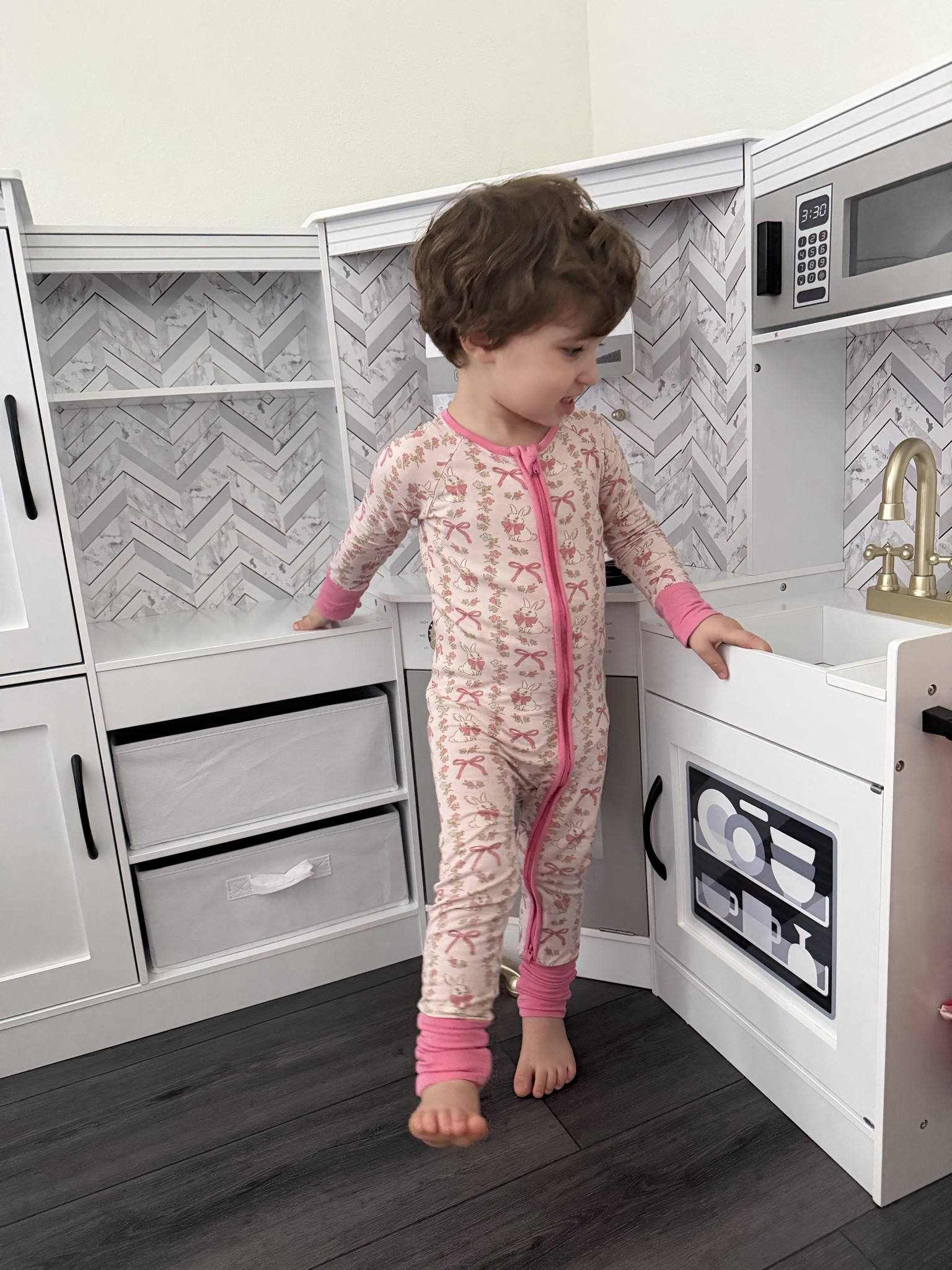 Kitchen set 

#LTKKids #LTKmomlife #LTKdayinmylife