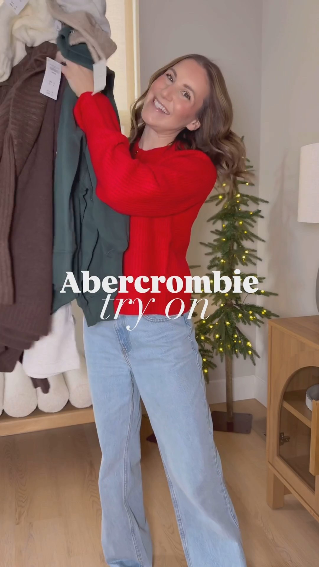 Up to 40% off Abercrombie! Let’s try on my recent order!

Abercrombie finds | Abercrombie style | holiday finds | holiday looks | try on | winter style | winter finds | sweater finds 





#LTKHoliday