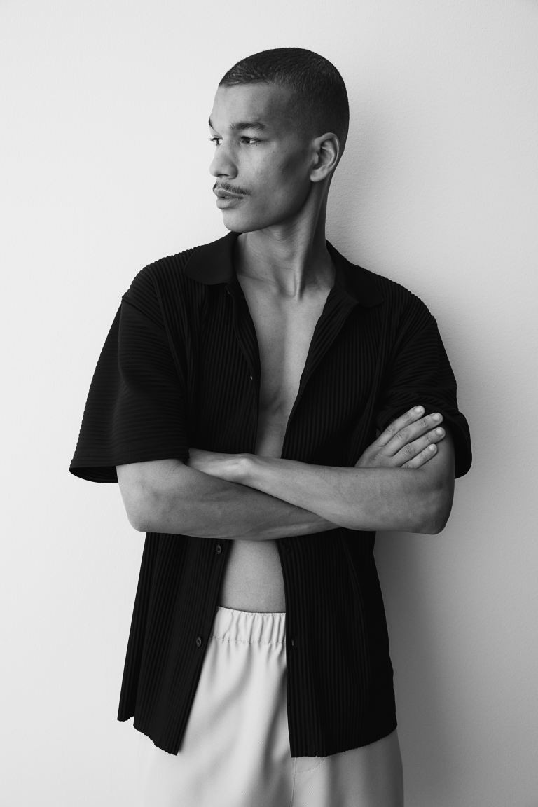 Loose Fit Pleated Shirt | H&M (US + CA)