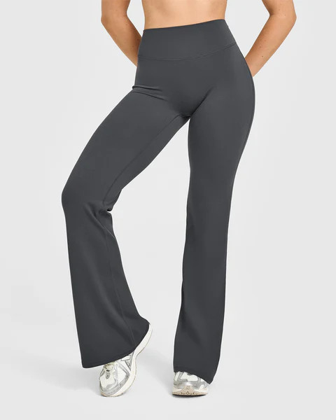 SoftMotion™ Flared Bottoms with White Logo 
 Coal | Oner Active (UK / US)