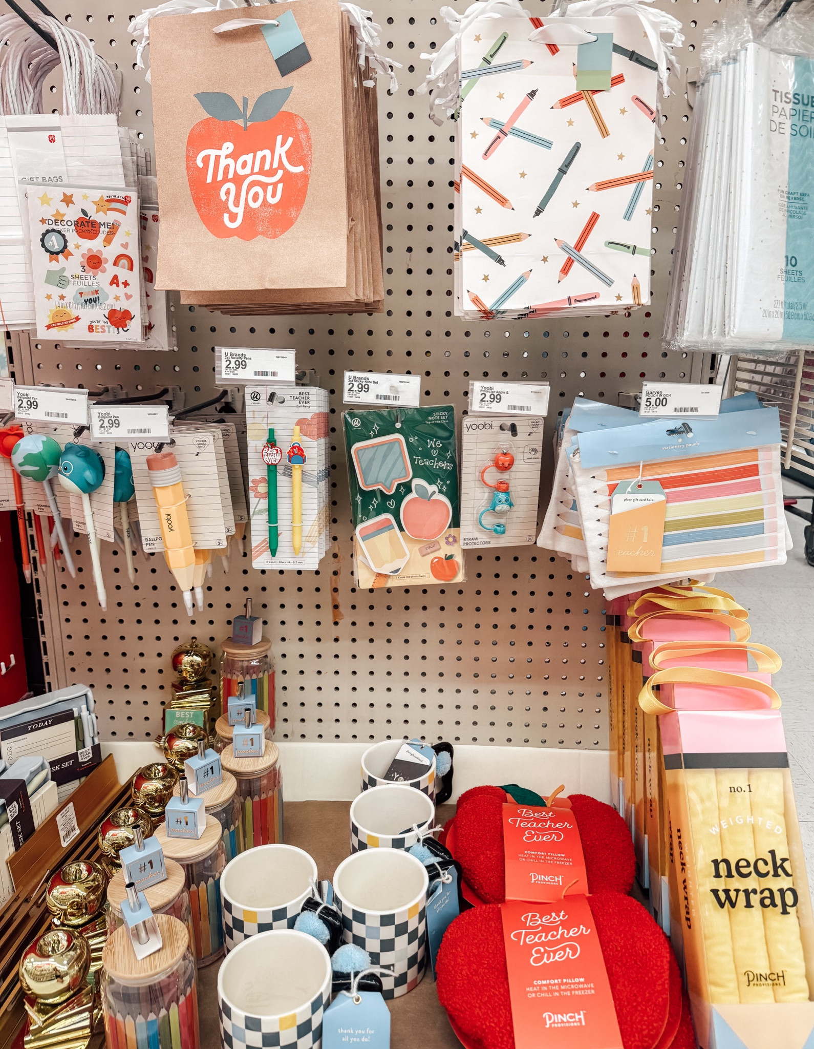 Teacher Appreciation Gifts at Target 🍎✏️🏆🌎

Teacher Gifts, Target finds, Gifting

#LTKGiftGuide #LTKFindsUnder50 #LTKSeasonal