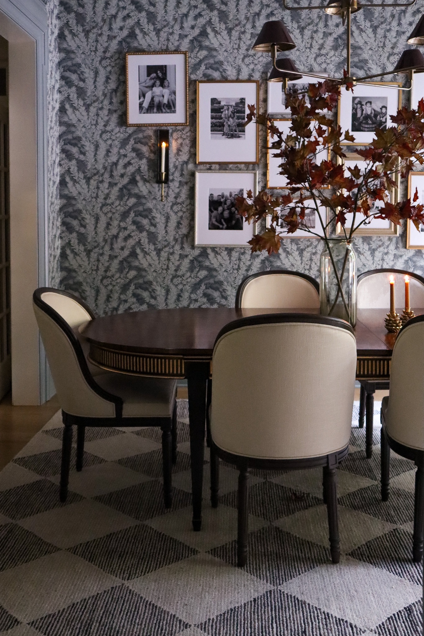 Shop the Dining Room 🖤

#LTKStyleTip #LTKSeasonal #LTKHome