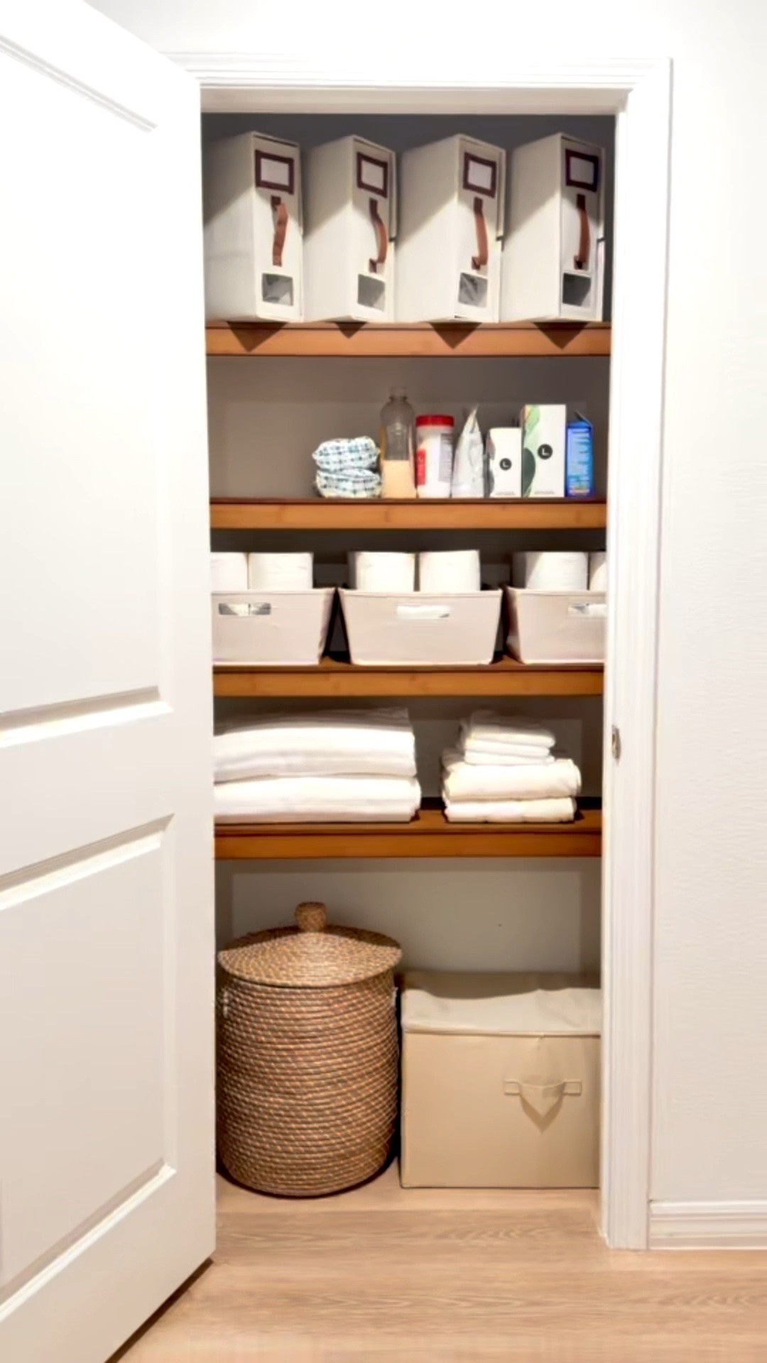 My favorite home finds I use to keep my closet organized! 🙌😍




Organization | Storage | Wire shelf covers | Linen closet | Closet organization | Bamboo covers | Spring refresh | Spring cleaning

#LTKHome