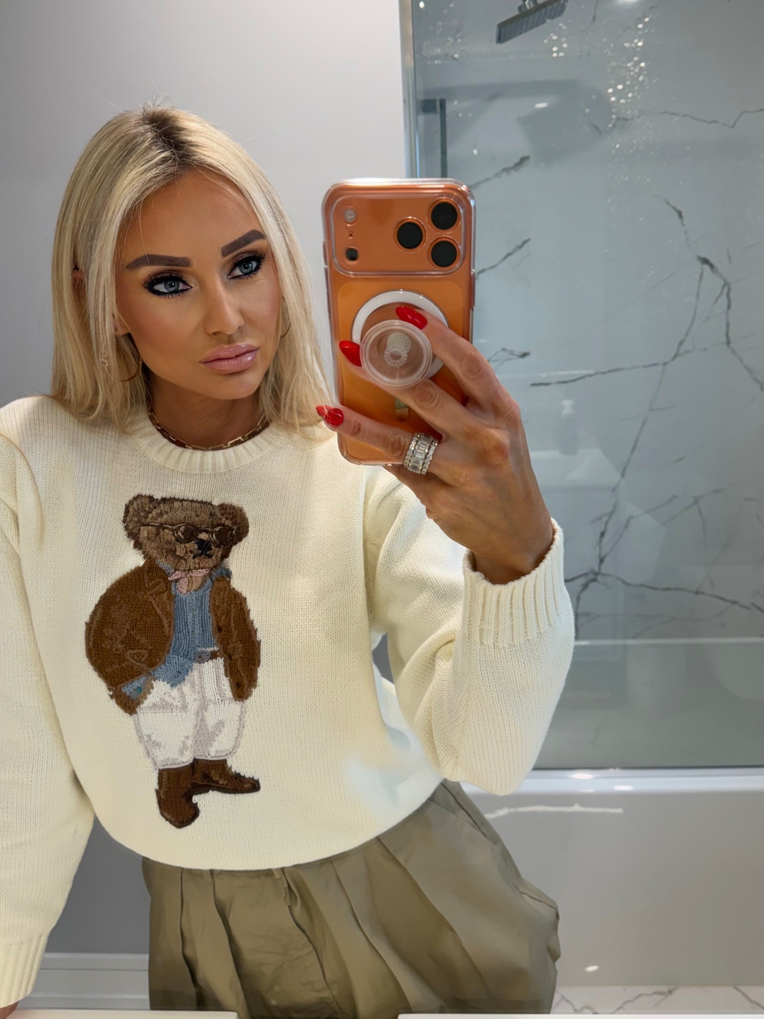 My Super Bowl outfit, but make it fashion 🏈🤍
Cream bear sweater + bubble skirt = cozy, cute, and effortlessly chic.
The outfit understood the assignment.
Everything linked

#LTKSaleAlert #LTKgrwm #LTKootd