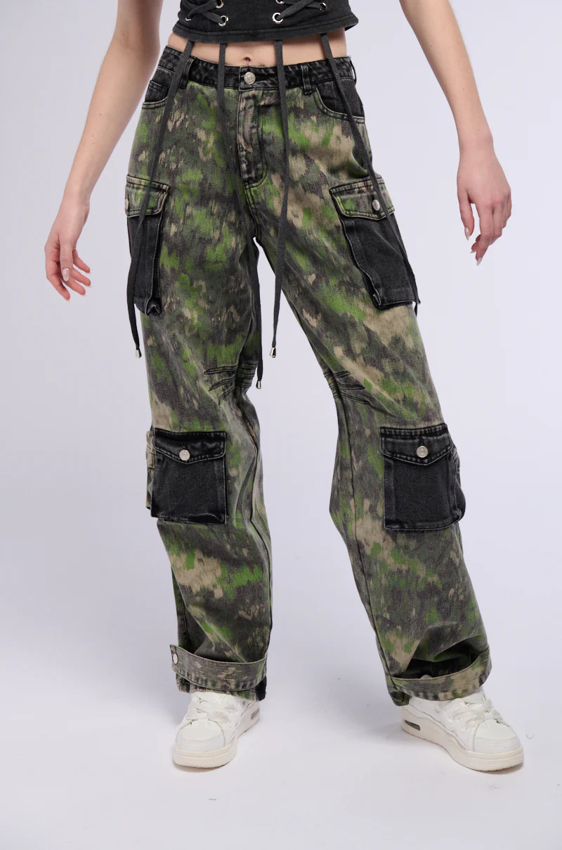 VERT CARGO PANTS | AKIRA