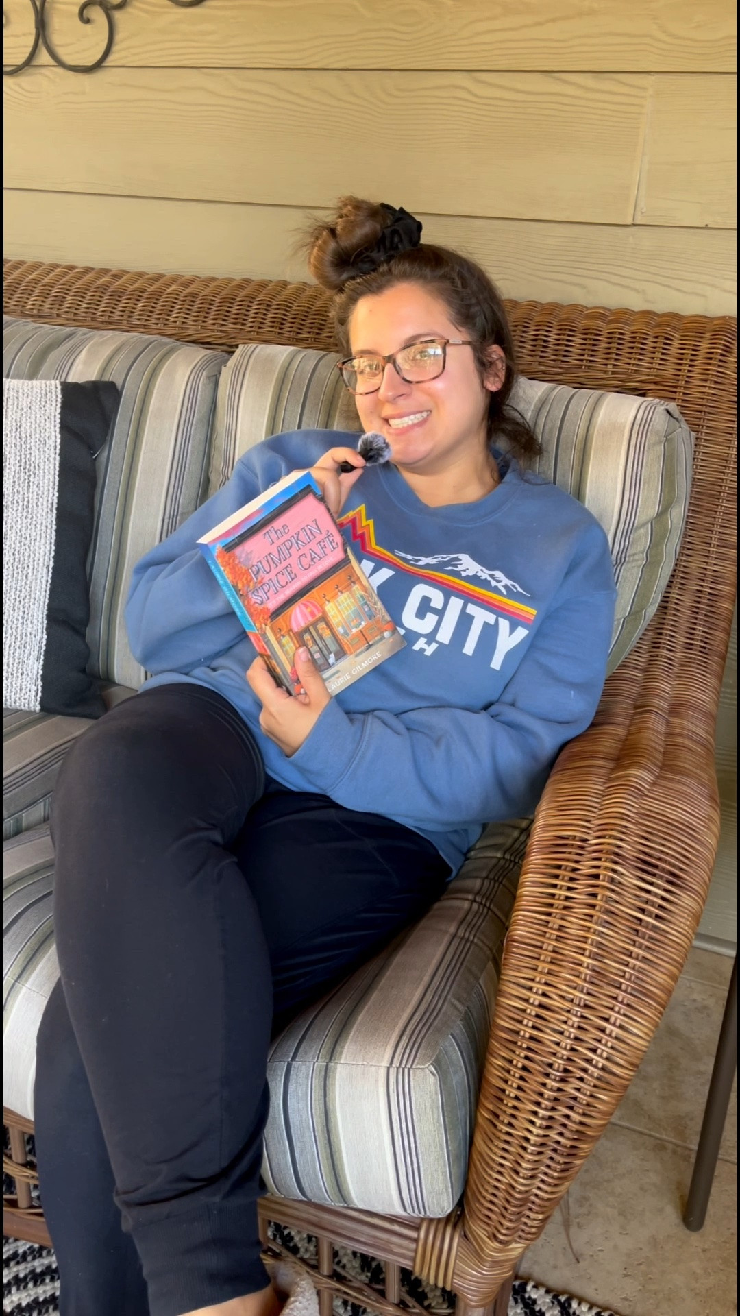 Morning Reading Vlog 🍁📚🍂 || Finish My Book with Me 

#readingvlog #cozyvlog #readwithme

#LTKmorningroutine #LTKstorytime #LTKdayinmylife